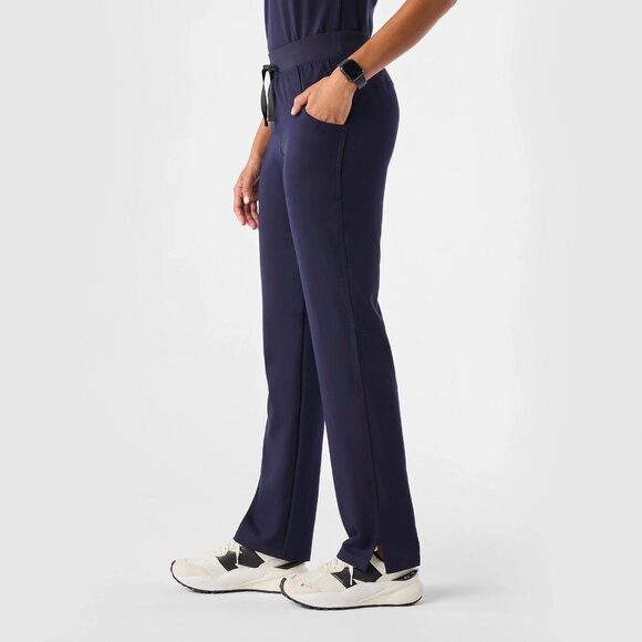 Figs Kade Cargo Scrub Pants in Navy, Size Medium - Picture 5 of 9